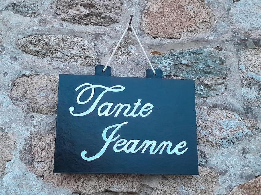 Gite Tante Jeanne Réville Kültér fotó
